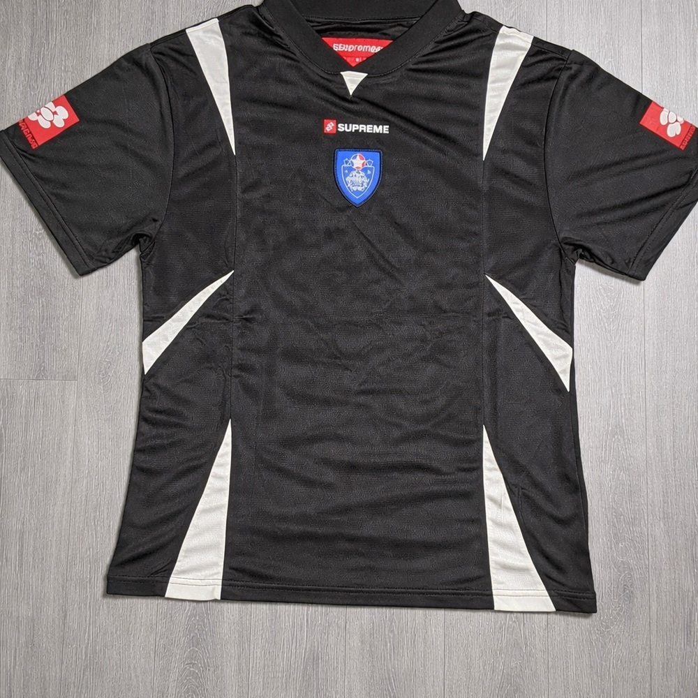 Supreme Black Crest Jersey